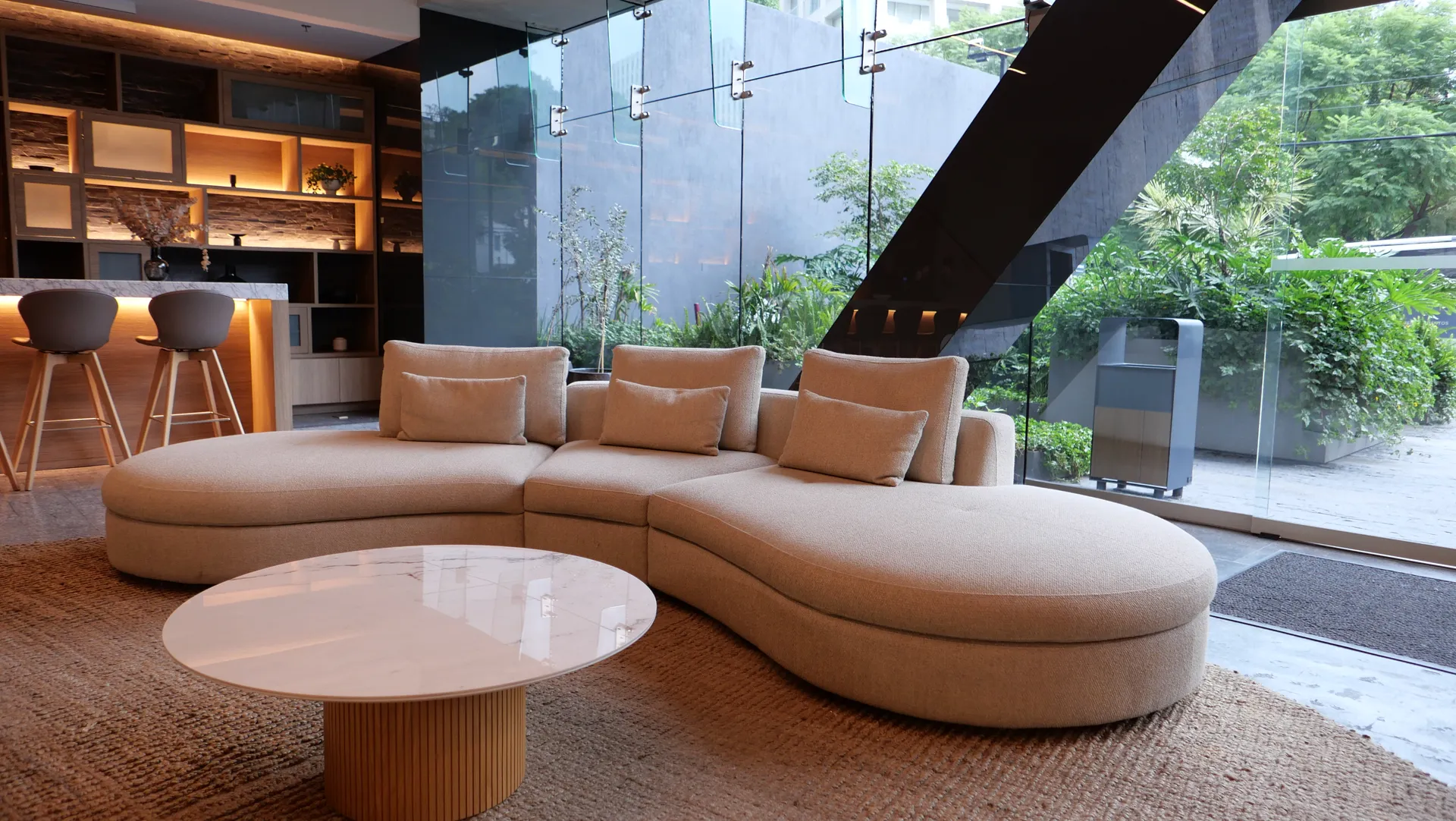 Lobby y Concierge 24-Horas