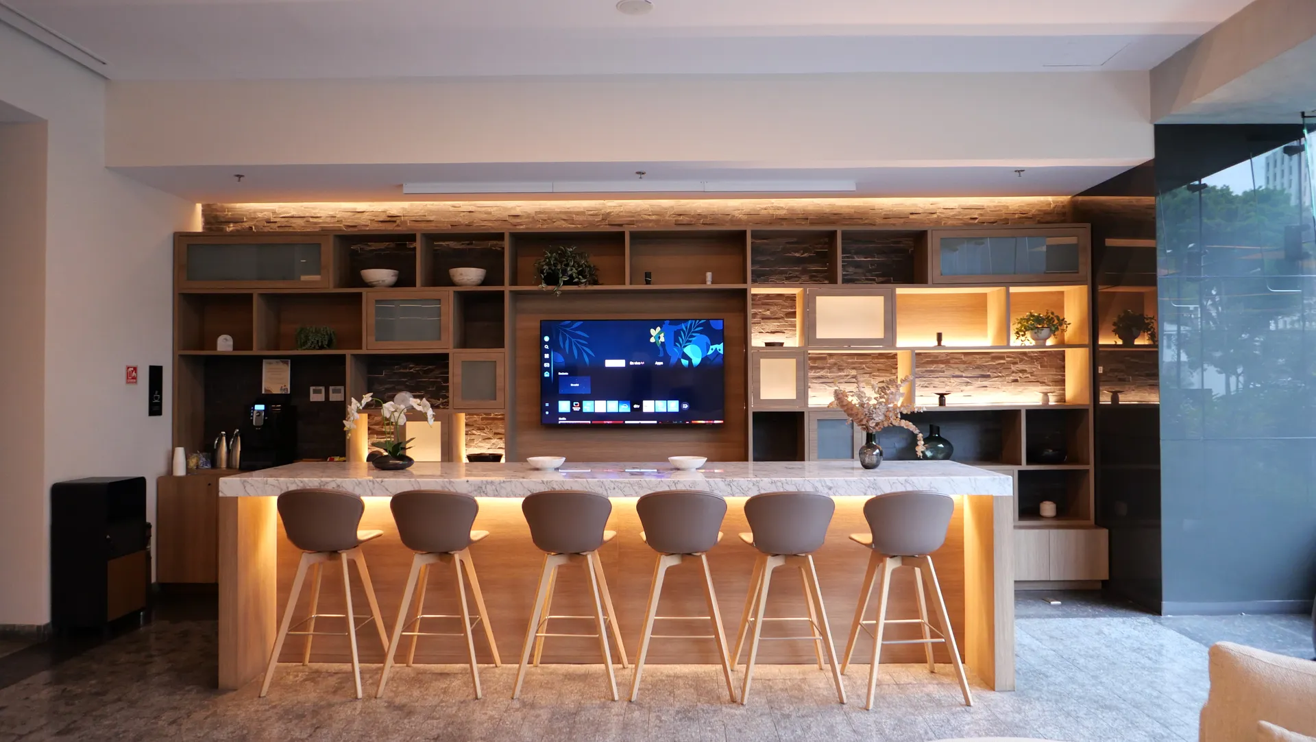 Lobby y Concierge 24-Horas
